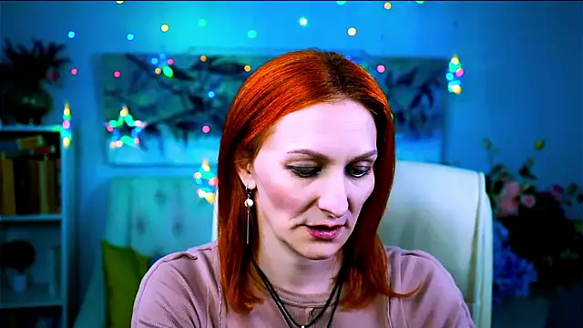 DianaTorrens online show from March 12, 8:31 am