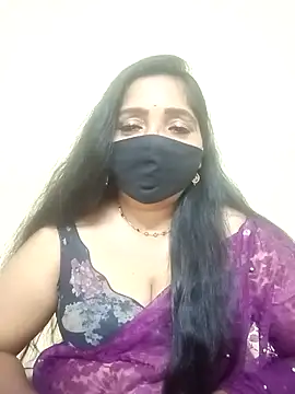 Snapshot of Soni-queen chatting on December 1, 5:23 am Soni-queen online show from December 1, 5:23 am