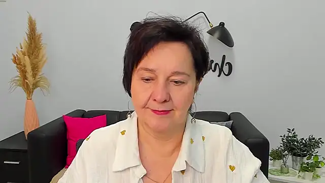 EveRalphes online show from December 3, 7:27 am