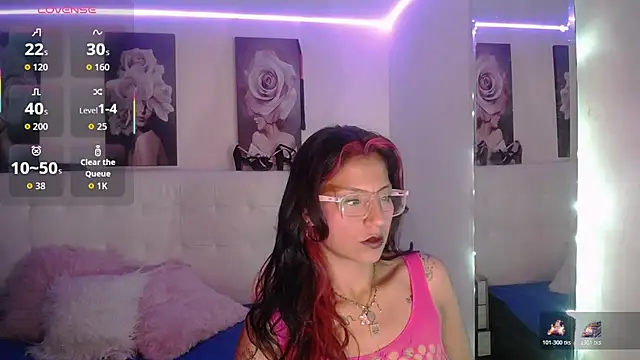 Snapshot of SamathaMay chatting on July 27, 11:23 pm SamathaMay online show from July 27, 11:23 pm