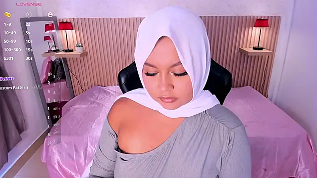 jasmyne anbar online show from February 11, 9:09 pm