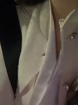 Snapshot of Queen-of-Love chatting on January 6, 11:25 am Queen-of-Love online show from January 6, 11:25 am