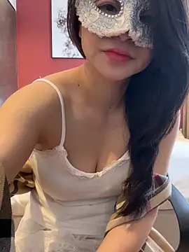 Snapshot of Queen-of-Love chatting on January 7, 8:39 am Queen-of-Love online show from January 7, 8:39 am