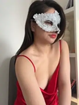 Snapshot of Queen-of-Love chatting on January 13, 9:14 am Queen-of-Love online show from January 13, 9:14 am