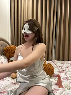 Snapshot of Queen-of-Love chatting on March 8, 8:12 pm Queen-of-Love online show from March 8, 8:12 pm