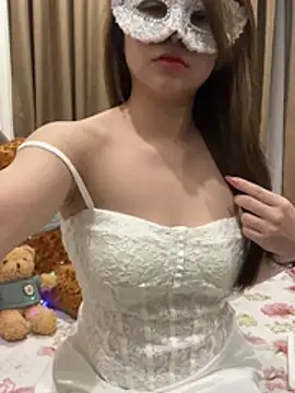 Snapshot of Queen-of-Love chatting on March 10, 11:48 am Queen-of-Love online show from March 10, 11:48 am