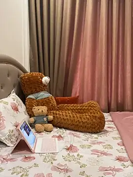 Snapshot of Queen-of-Love chatting on March 16, 8:29 am Queen-of-Love online show from March 16, 8:29 am