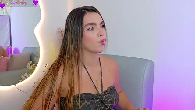 Ambar Carter online show from May 2, 9:09 pm