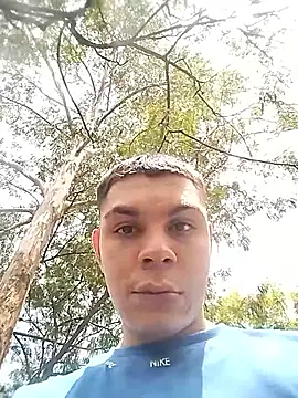 Snapshot of sebastianfelipe chatting on May 13, 4:15 pm sebastianfelipe online show from May 13, 4:15 pm