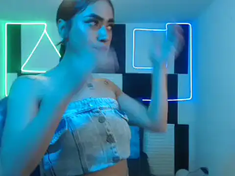 bonnie blue 18 online show from December 3, 1:31 pm