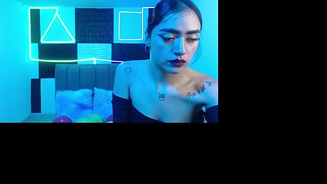 bonnie blue 18 online show from December 4, 2:15 pm