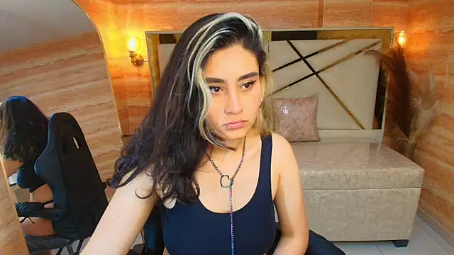 sofi r  online show from February 19, 1:18 pm