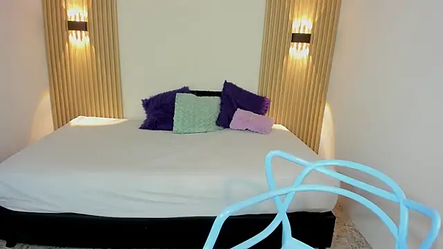 Izelevans online show from February 2, 12:26 pm