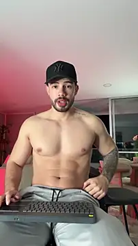 Valenthino Salvatore online show from December 20, 4:19 am