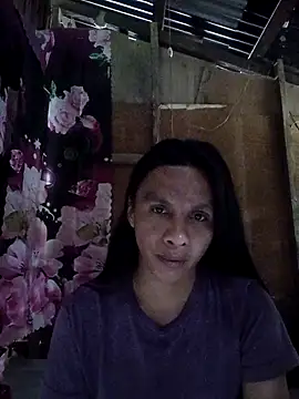 lovelycarla32 online show from December 18, 2:39 am