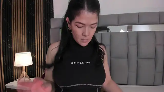 amaia santini online show from July 23, 7:23 pm