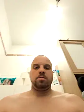 Snapshot of Phoenix2310 chatting on February 13, 6:53 am Phoenix2310 online show from February 13, 6:53 am