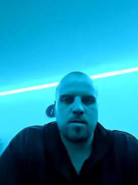 Snapshot of Phoenix2310 chatting on March 3, 5:35 am Phoenix2310 online show from March 3, 5:35 am