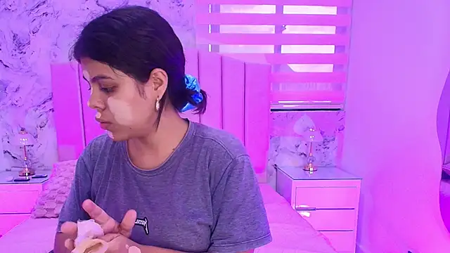 Snapshot of katsumi_yan chatting on December 1, 7:08 pm katsumi yan online show from December 1, 7:08 pm