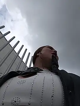 Shofy22 online show from December 4, 3:32 pm