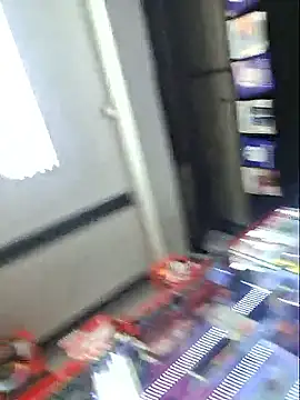 Eveeelyn25 online show from December 21, 12:07 am