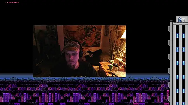 Snapshot of watchmegamer chatting on April 4, 11:24 pm watchmegamer online show from April 4, 11:24 pm