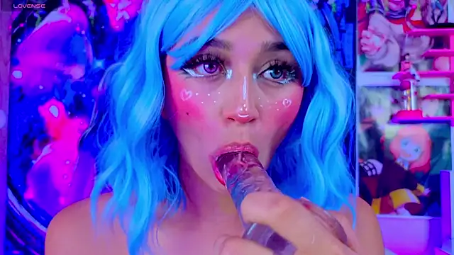 kitty niki online show from December 13, 8:25 pm