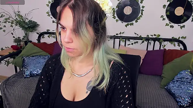 LiraBelle online show from November 24, 3:28 am