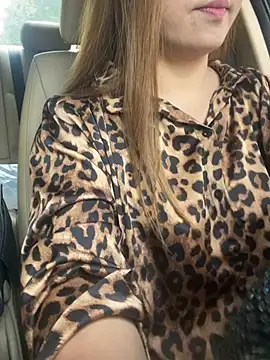 Snapshot of Xiaomili8 chatting on April 2, 5:38 am Xiaomili8 online show from April 2, 5:38 am