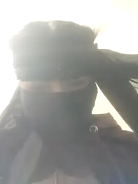 Qxriya online show from November 28, 5:37 pm