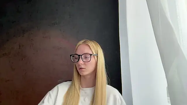 LangKrakowiak online show from December 4, 9:40 am