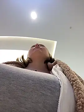 KateBurlesk online show from December 21, 9:38 am