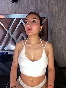 ZoeJohnson Pink online show from November 25, 12:49 pm