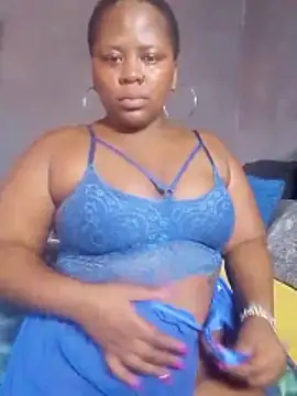 Snapshot of BlackPearlxxo chatting on February 5, 9:03 am BlackPearlxxo online show from February 5, 9:03 am