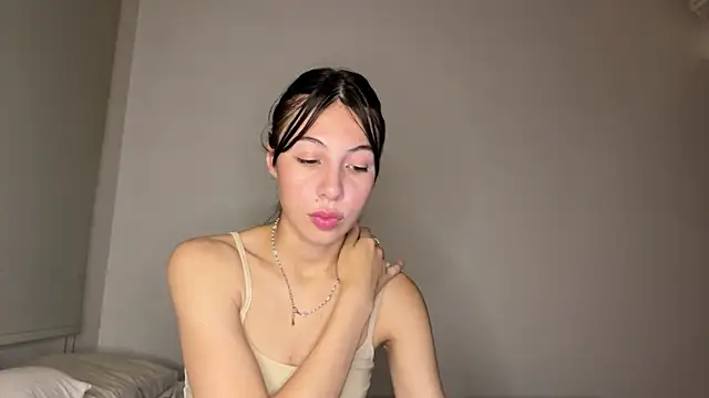 heyitsmia online show from November 29, 12:57 am