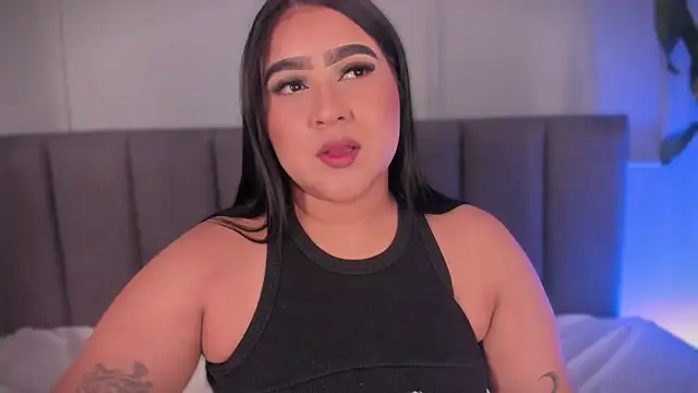 alejandrarojas  online show from July 16, 7:31 pm
