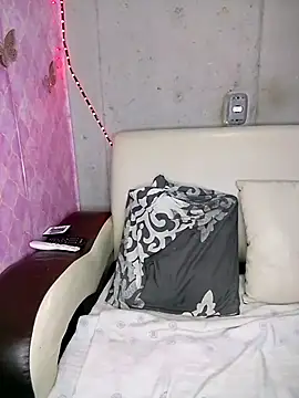 KiaracCastilo online show from December 4, 4:33 am