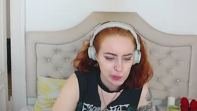 RubyBigBoobs online show from November 26, 4:52 pm