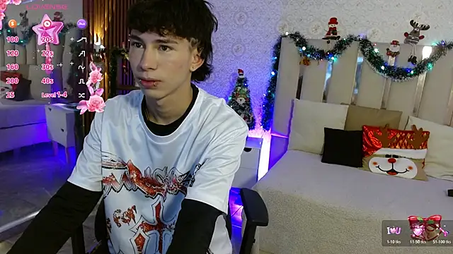 Snapshot of kaelwolf_tay chatting on December 3, 8:18 pm kaelwolf tay online show from December 3, 8:18 pm