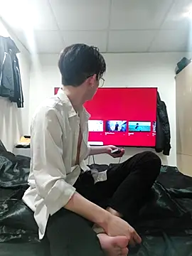 twtung tung online show from November 30, 4:33 pm