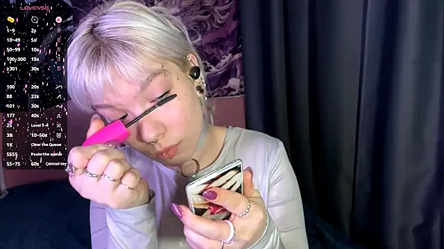 LolaDollyMur online show from November 29, 8:12 pm