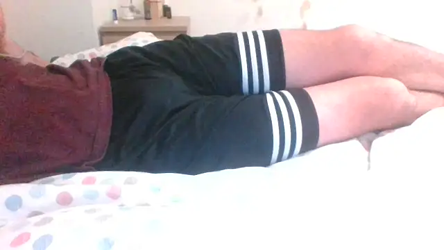 Snapshot of nightbound99 chatting on November 26, 6:42 pm nightbound99 online show from November 26, 6:42 pm