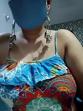 Snapshot of Here_maya chatting on March 11, 7:09 pm Here maya online show from March 11, 7:09 pm