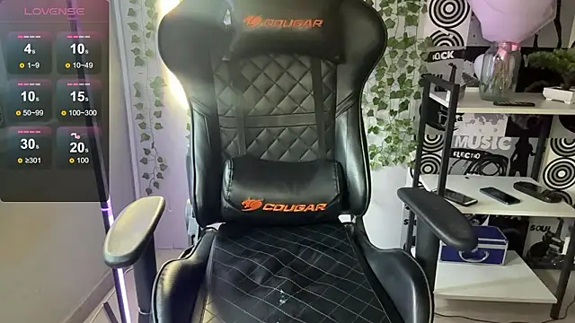 helgicuteness online show from March 11, 10:21 am