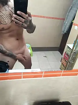 Snapshot of ParejaOcultaXX chatting on December 15, 3:16 pm ParejaOcultaXX online show from December 15, 3:16 pm