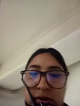 Bizcochitoc4 online show from December 5, 12:25 pm