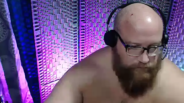 BigBearforCuddles online show from January 7, 2:25 am