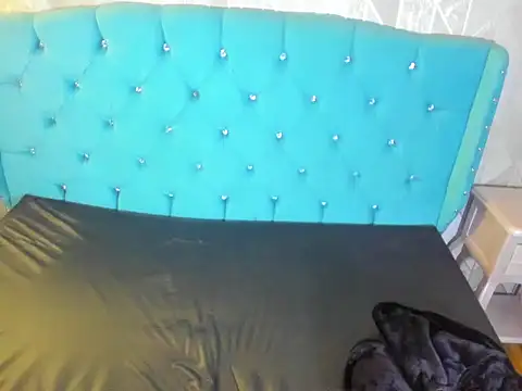 LunnaClarck online show from December 4, 2:10 am