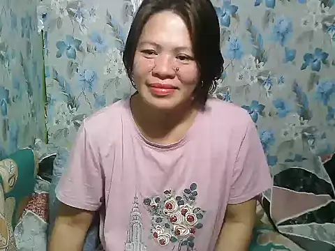 Smilinglovely online show from December 18, 11:55 pm