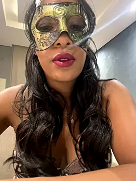 Snapshot of LunnaMaska chatting on December 21, 4:08 am LunnaMaska online show from December 21, 4:08 am